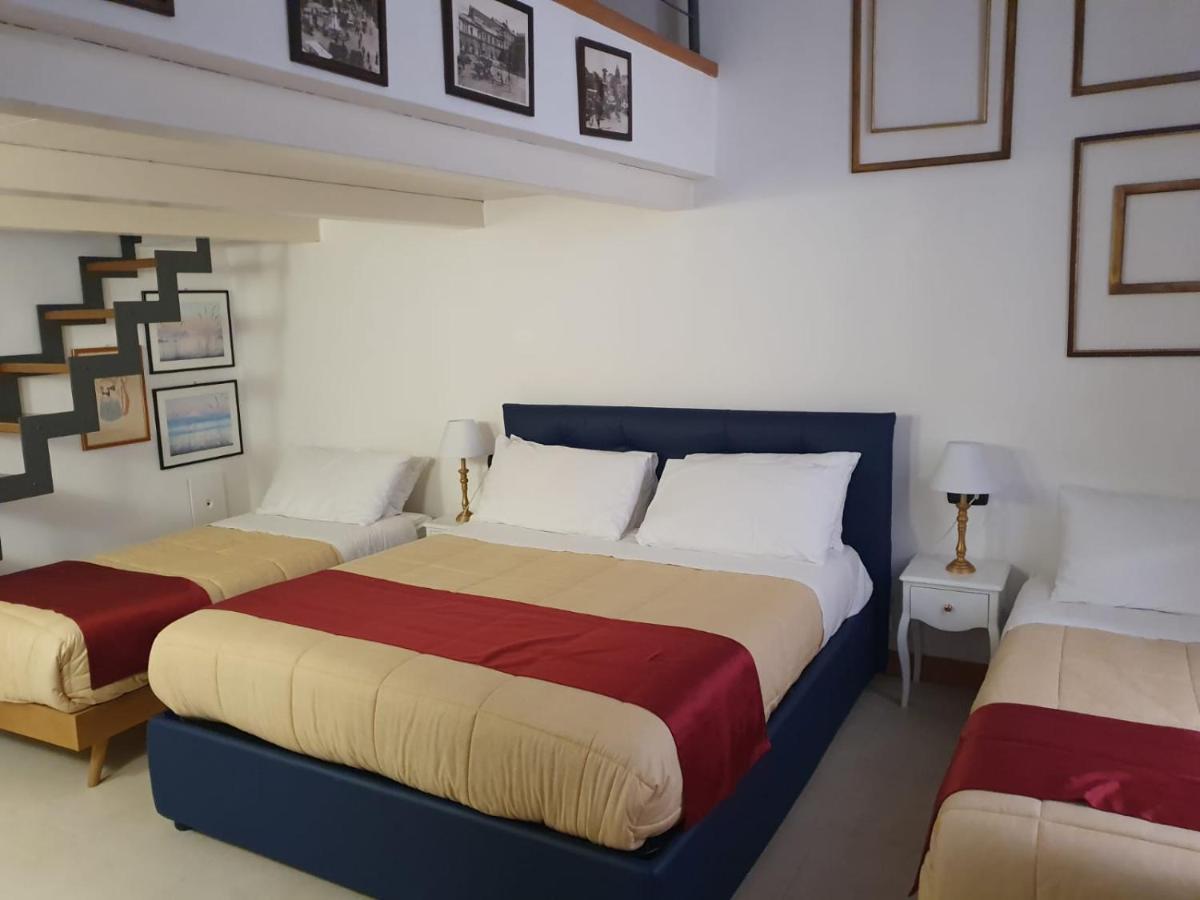Ferienwohnung La Dimora Dei Reali Neapel Exterior foto